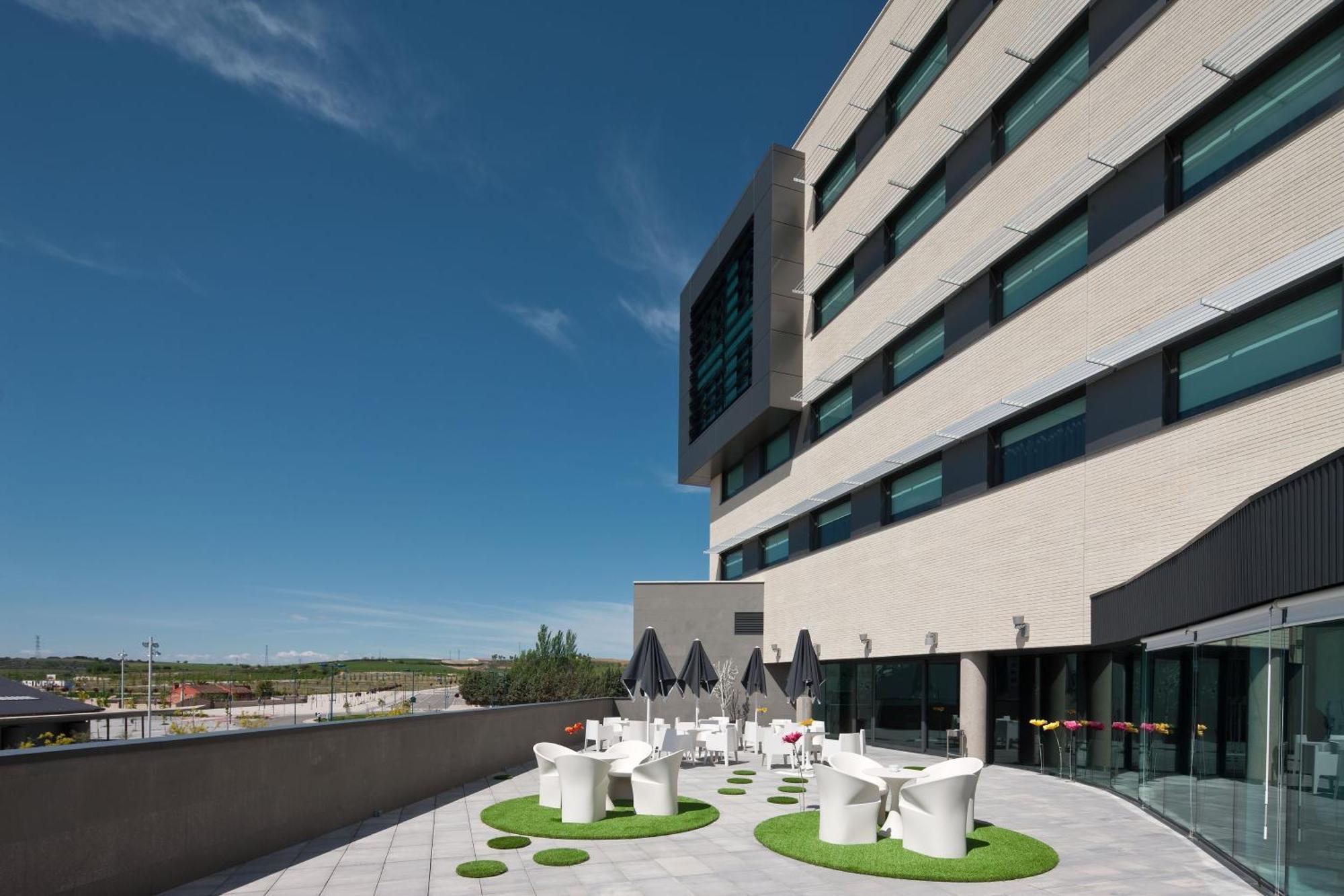Sercotel Hola Tafalla Εξωτερικό φωτογραφία